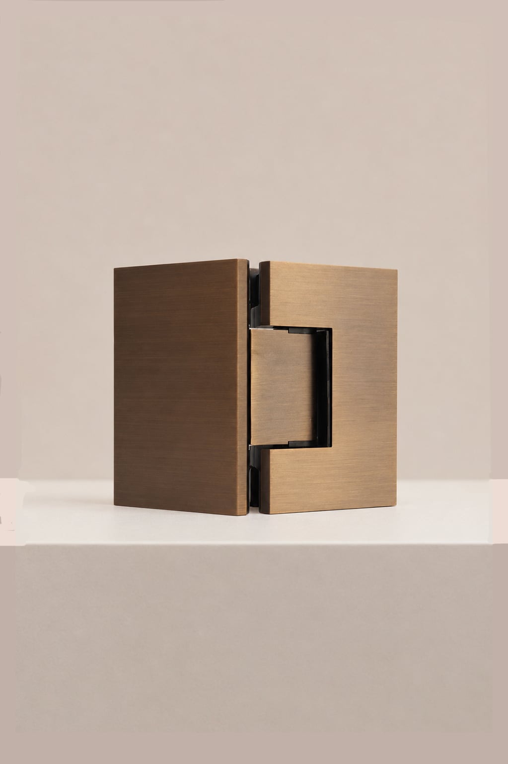 XO 135° Glass Hinge, Antique Brass