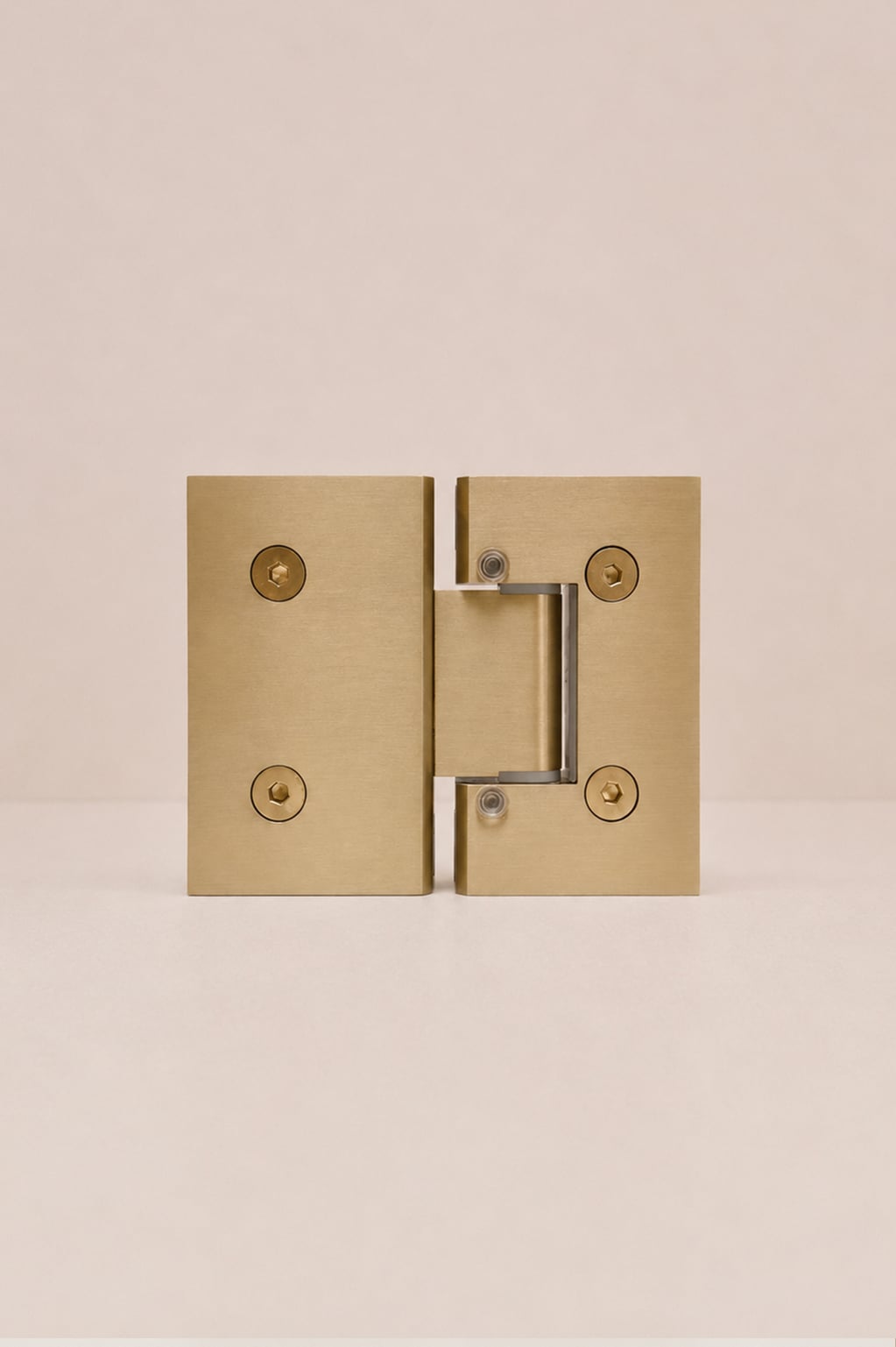 XO 180° Glass-to-Glass Hinge, Brushed Brass — back