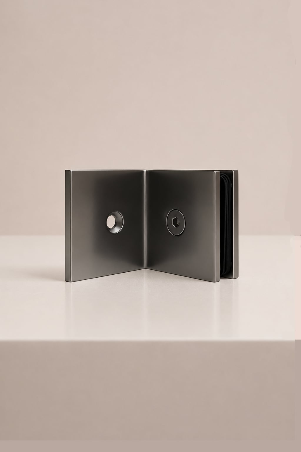 XO 90° Wall Bracket, Gunmetal
